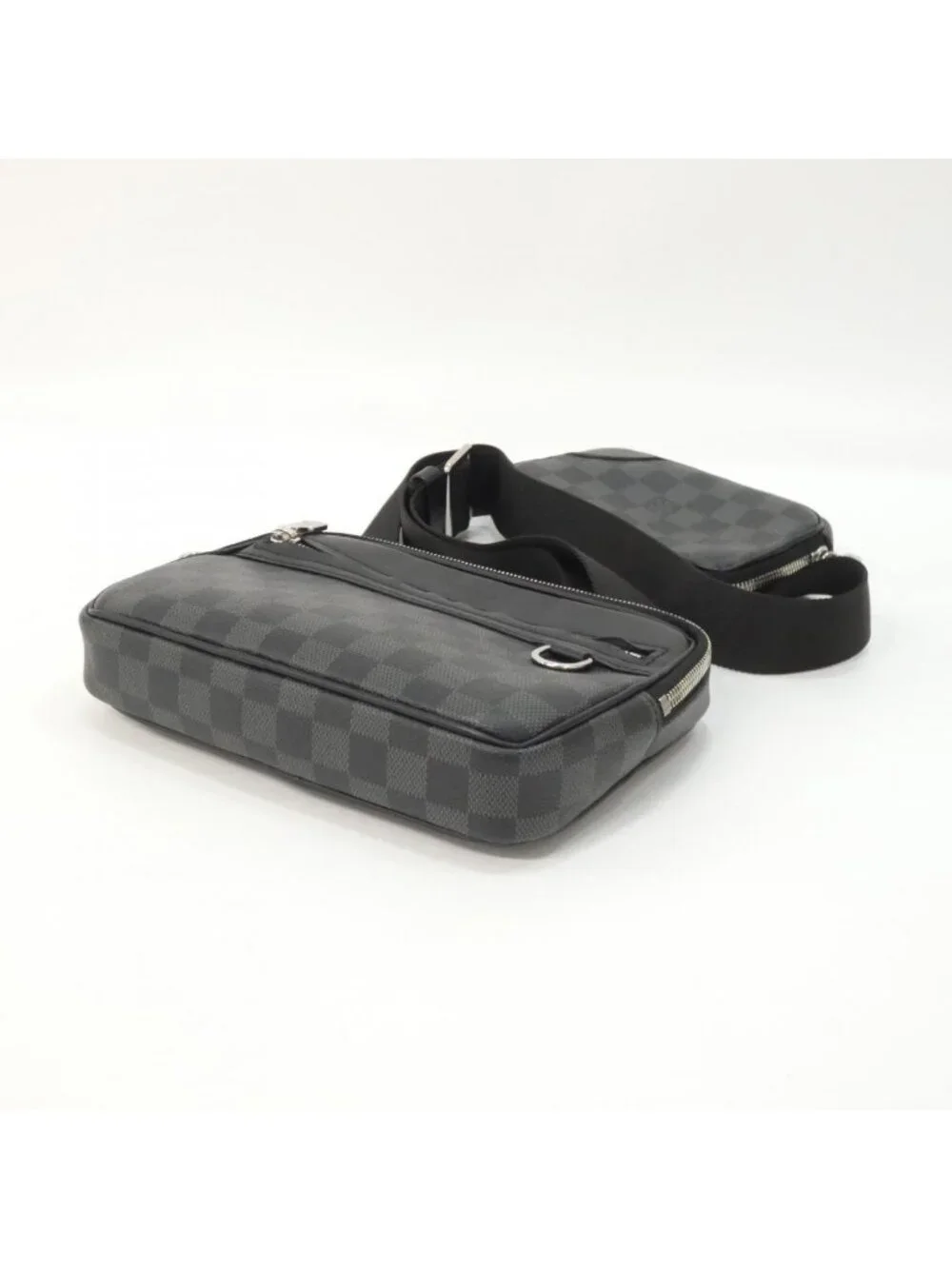 Louis Vuitton Damier Graphite Scott Messenger Shoulder Bag